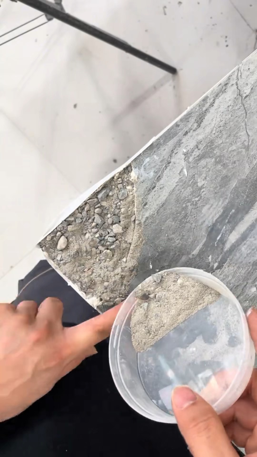 瓷砖破损怎样修复(瓷砖破损了要用什么东西来补)